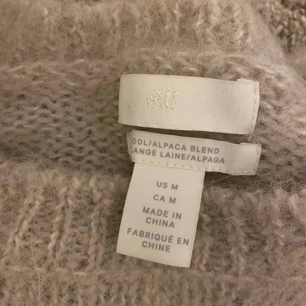 Tan sweater - Image 3