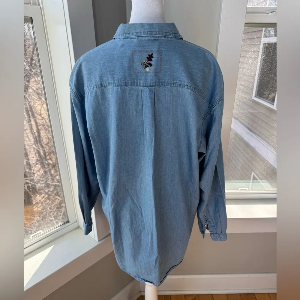 Vtg Northern Reflections Blue Denim Button Down Jean Shirt Embroidered Squirrels Size M - Image 4