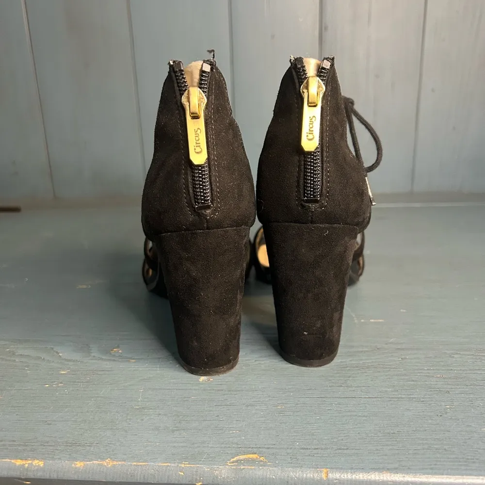 Circus by Sam Edelman Strappy Heels Womens Size 6.5M Black Suede Slip On Comfort - Image 3