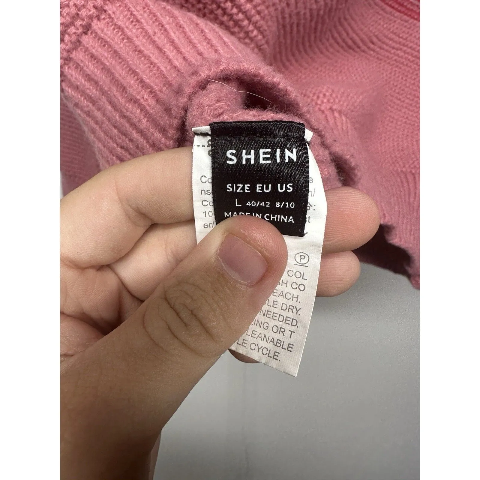 SHEIN Women’s Color Block Sweater Size Large Pink Red White Knit Pullover - Image 8