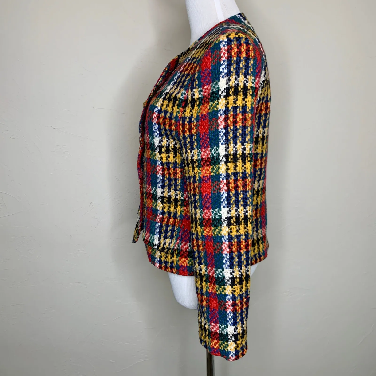 Vintage Blazer Plaid Red Green Gold Black Large Gold Buttons Sz 10 - Image 3
