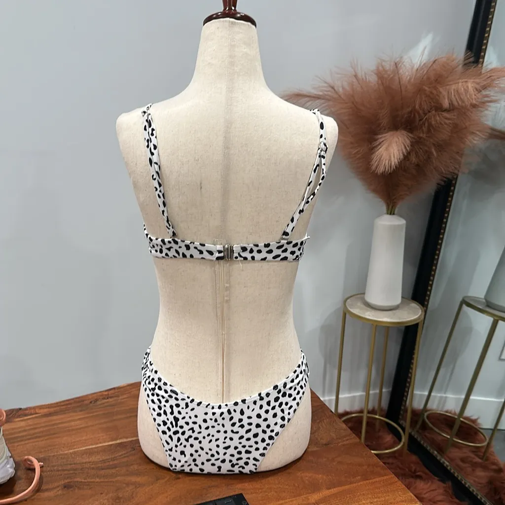 Black and White Spotted Bikini Set - Image 3