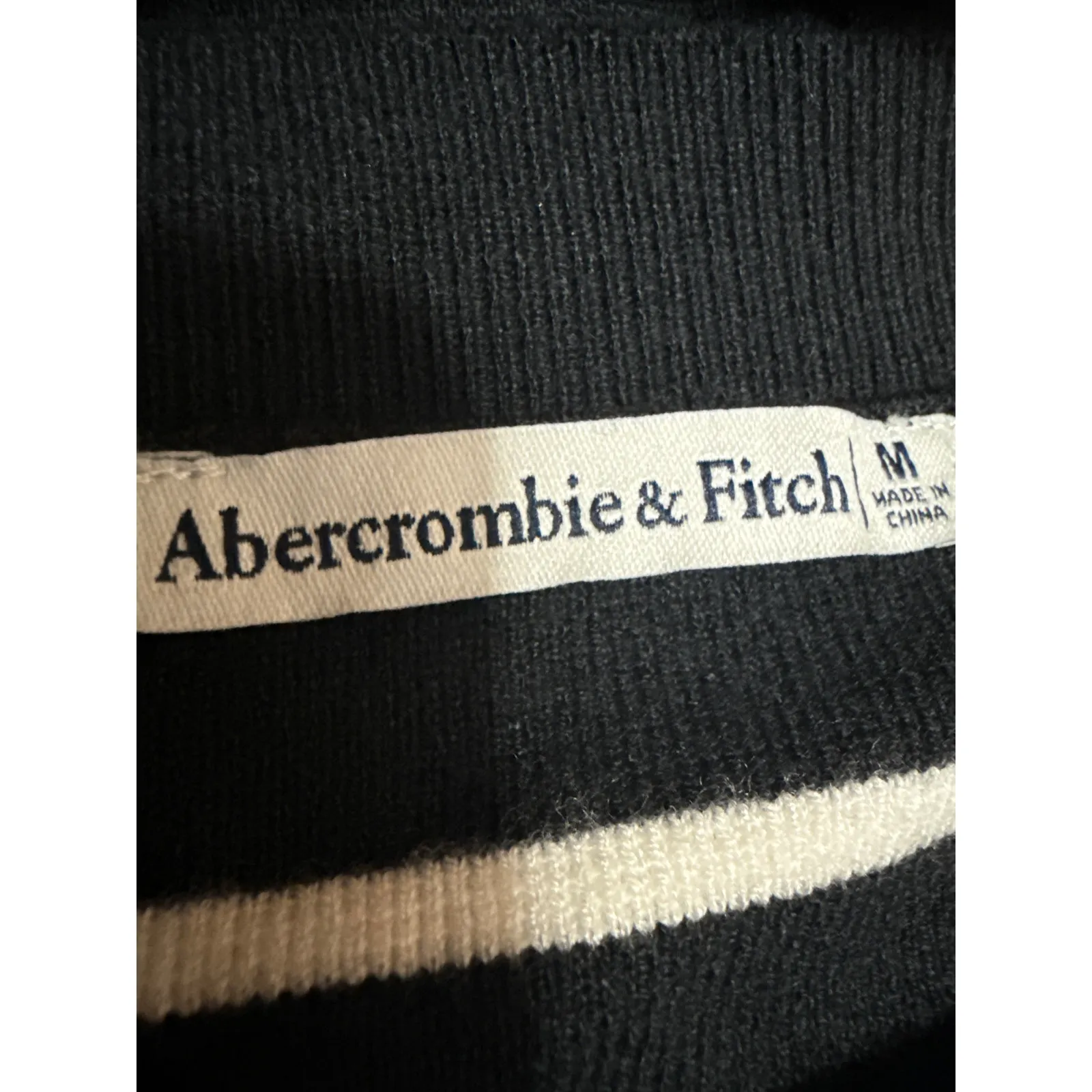 Abercrombie & Fitch Black White Striped Short Sleeve Crew Neck Sweater Top Sz M - Image 3