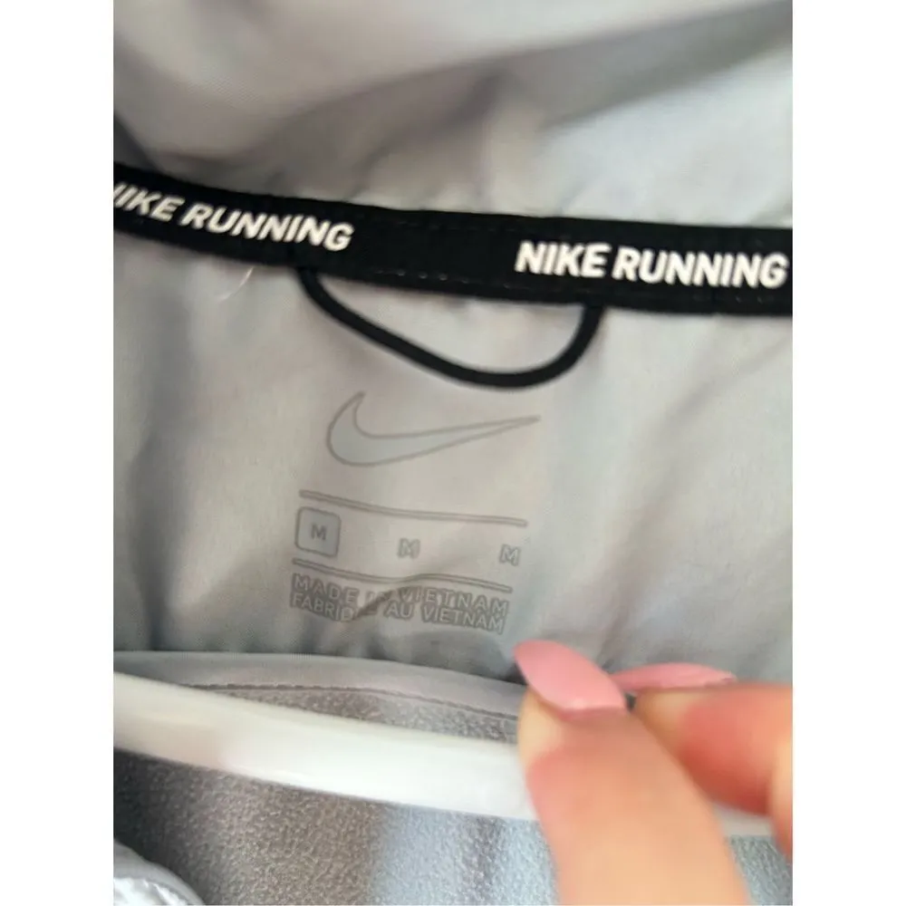 nike jacket - Image 2