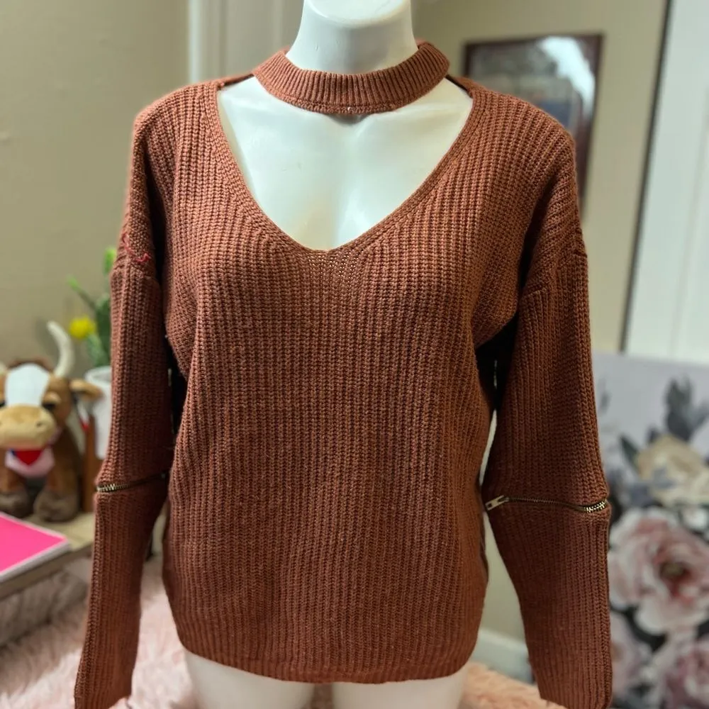 Brown sweater - Image 2