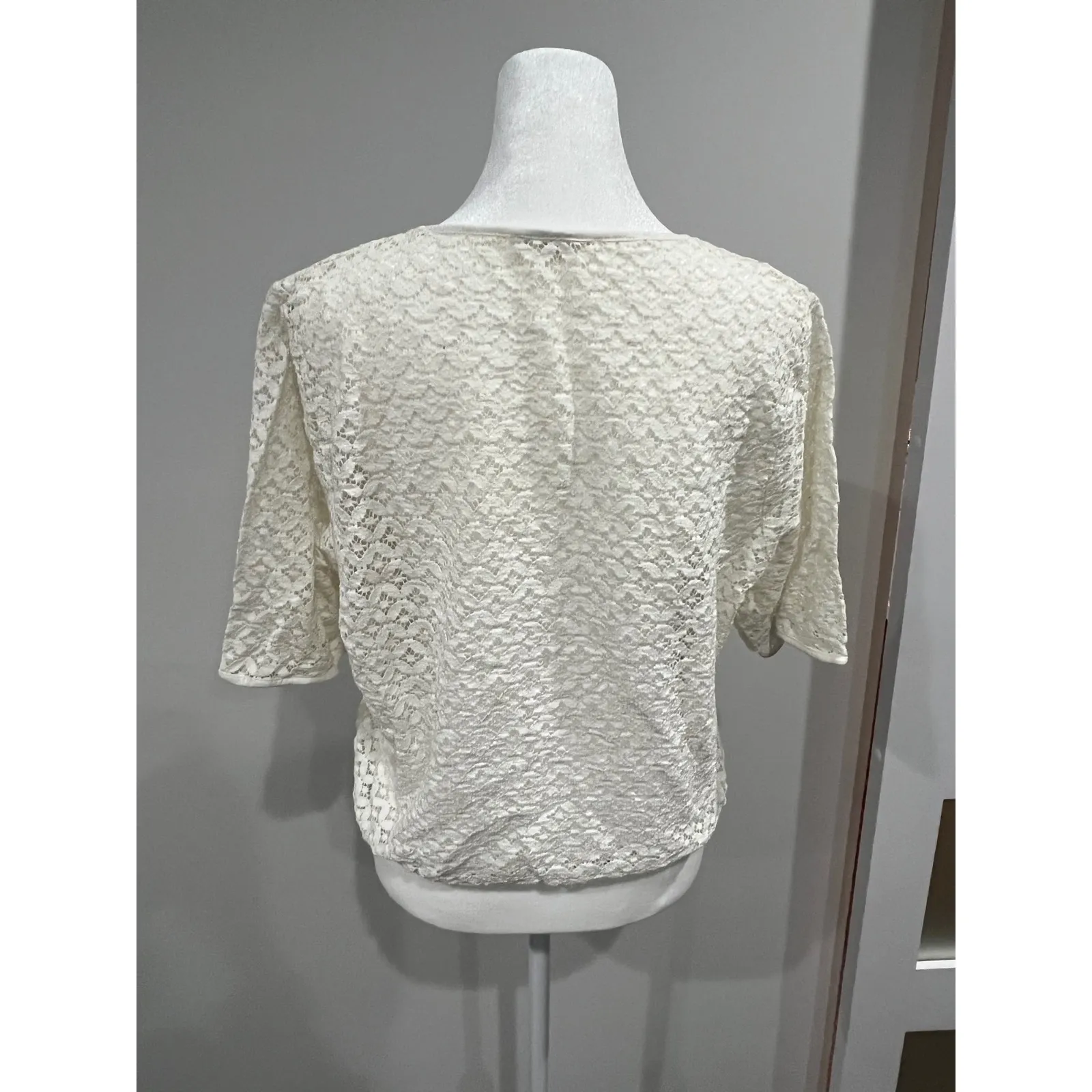 MNG Casualwear Women Ivory Lace Round Neck 3/4 Sleeve Top Size S/M White - Image 3