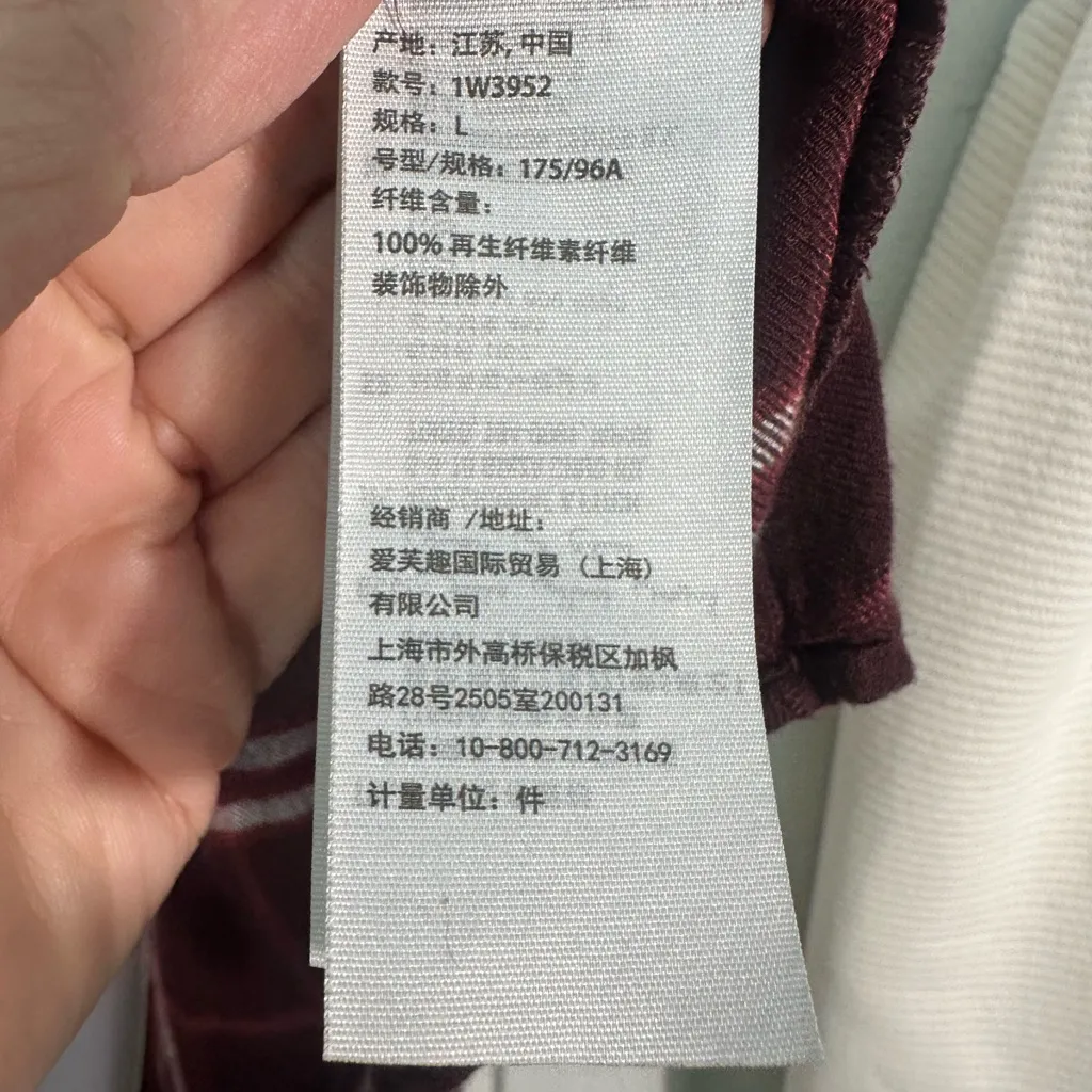 Abercrombie & Fitch Women’s Burgundy Plaid Top Size Large EUC - Image 5