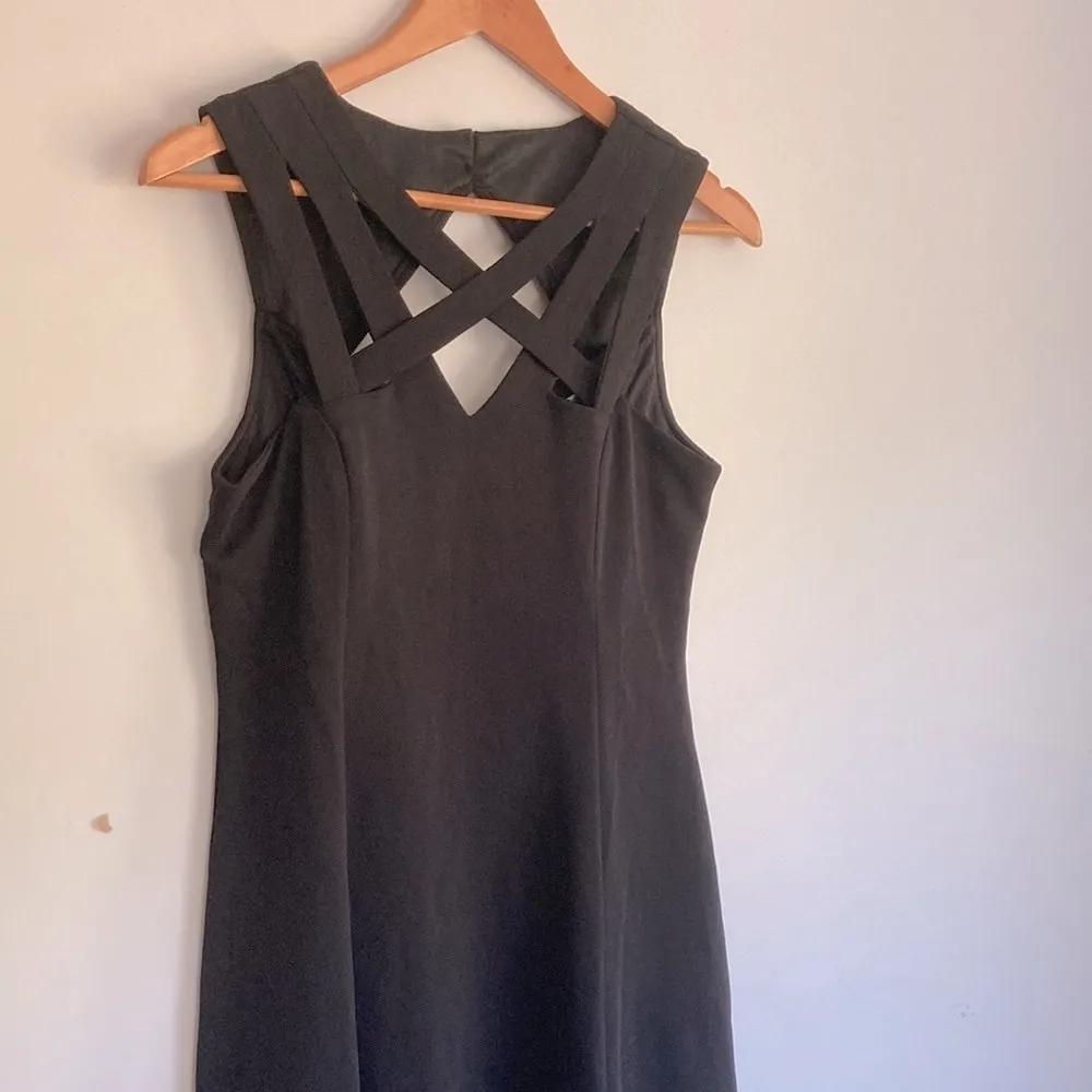 Ya Los Angeles| Cris Cross Top Dress LBD sz Large - Image 2
