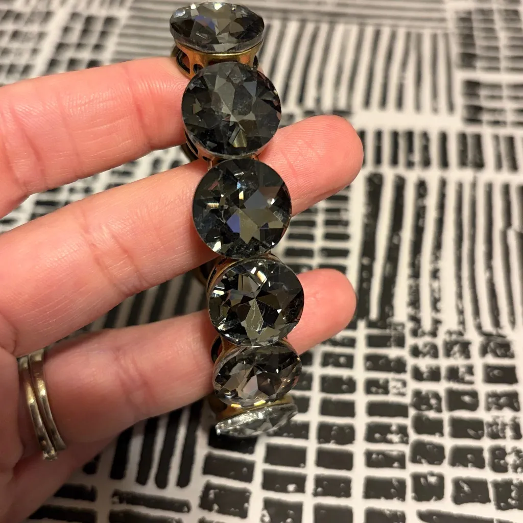 Express Stone Elastic Bracelet - Image 2