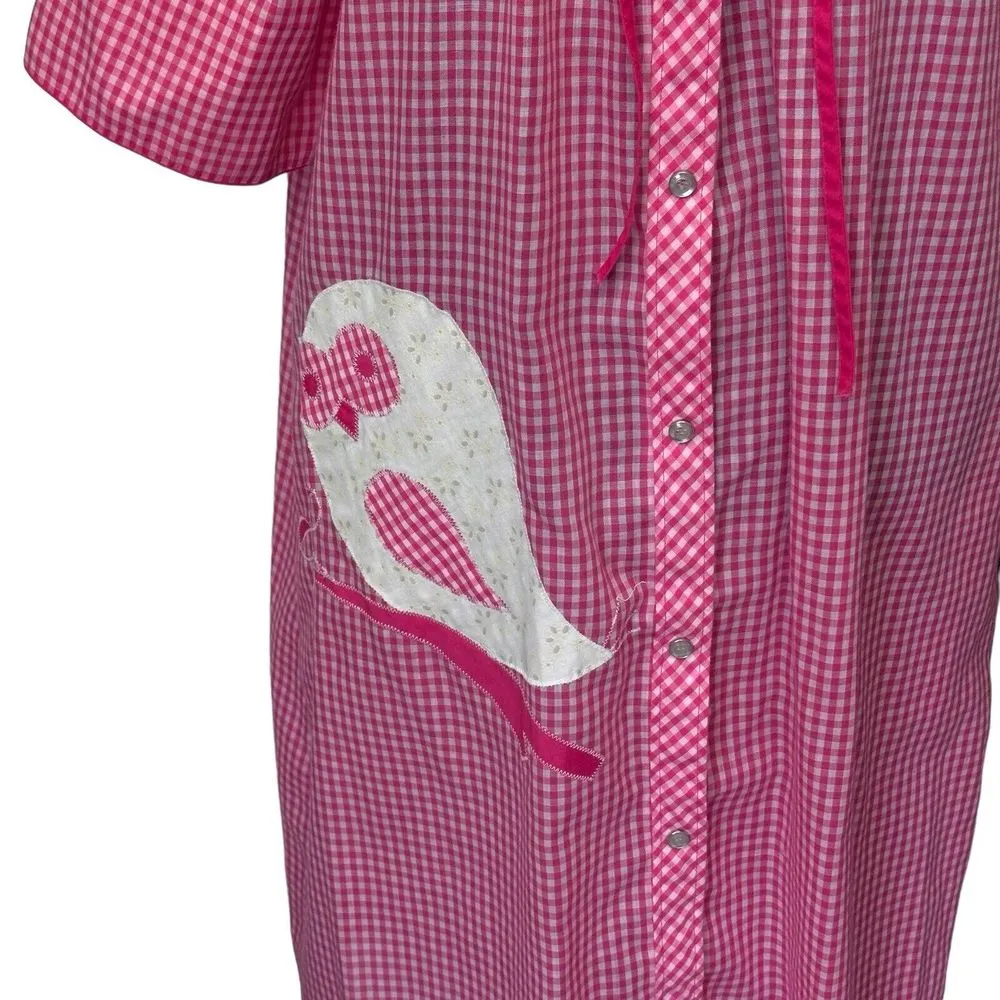 Models Coat L/XL Pink White Gingham Plaid House Coat House Dress Bird VTG‎ Size L - Image 3