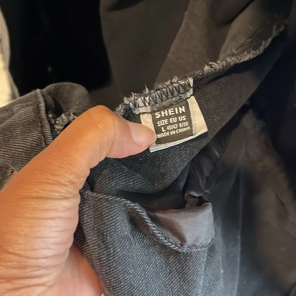 SheIn distressed denim jacket size Large - Image 13