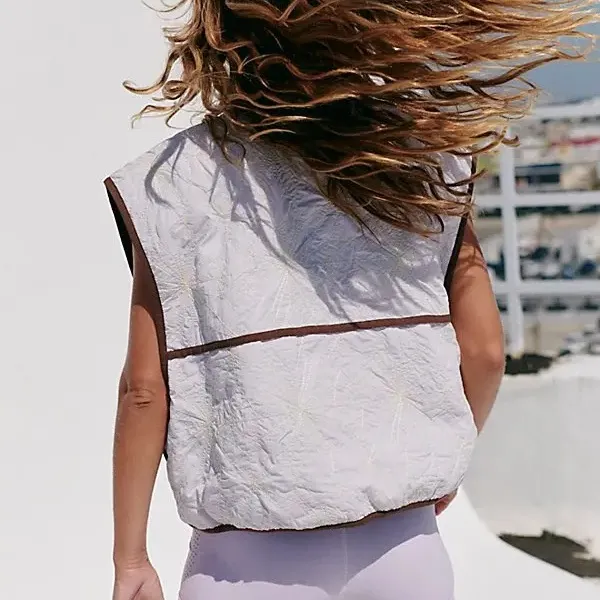 FREE PEOPLE Kacie Reversible Quilted Liner Vest in Lavender Brown Size Small - Image 4