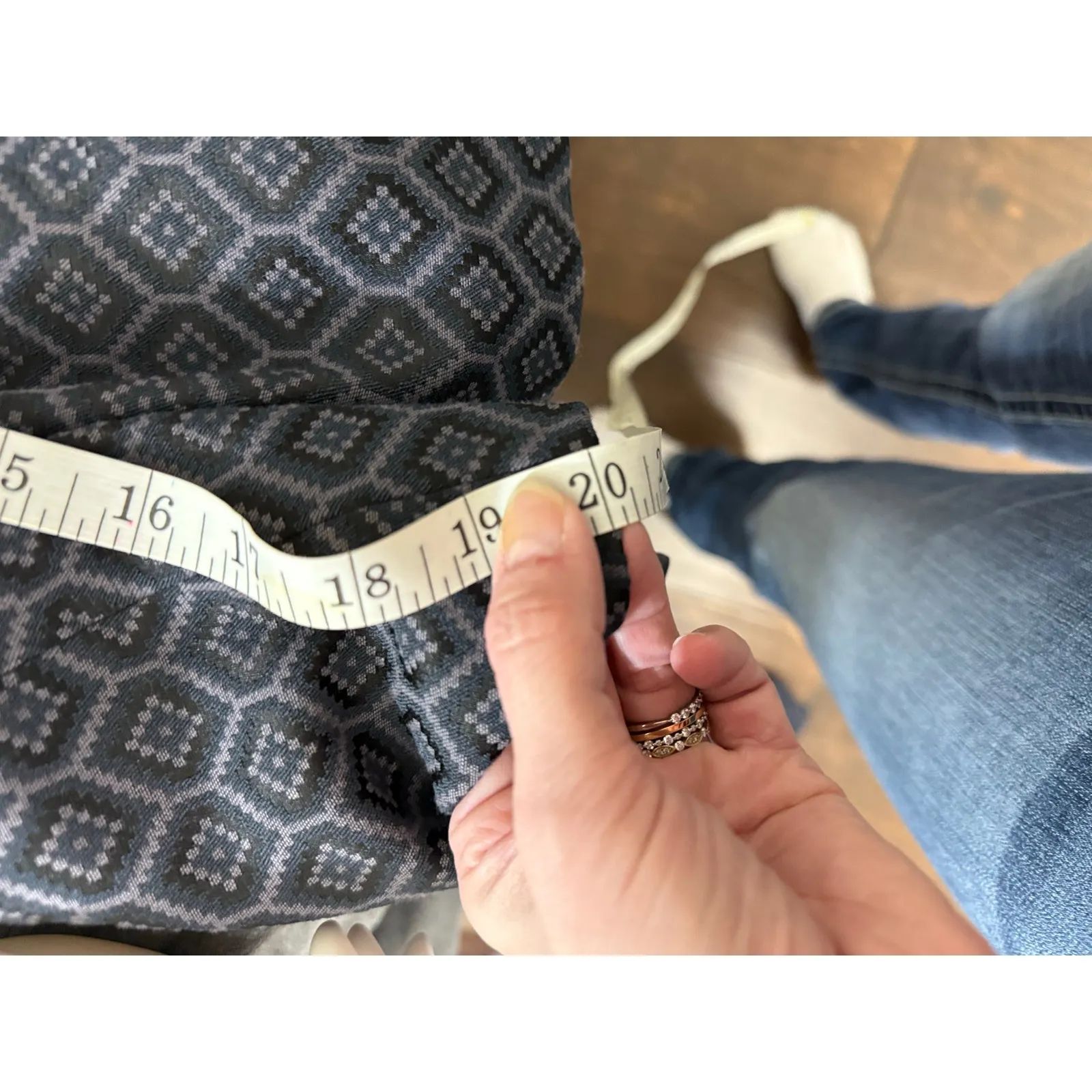 Beautiful Banana Republic Blazer Size 6 - Image 6