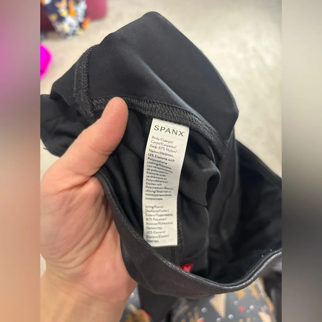 SPANX Leggings Faux Leather Black Womens Size S Shapewear leggings - Image 9