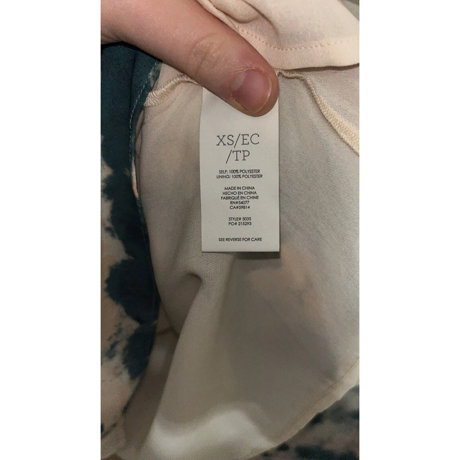 Womens CAbi Gelato Watercolor sleeveless v-neck blouse style 503 careerwear work - Image 6