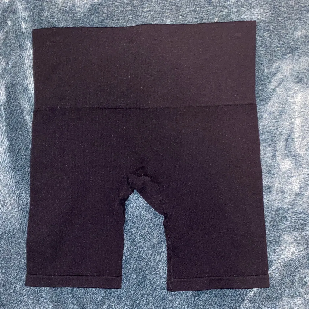 Wild Fable Midnight Black Athletic Shorts - Image 3