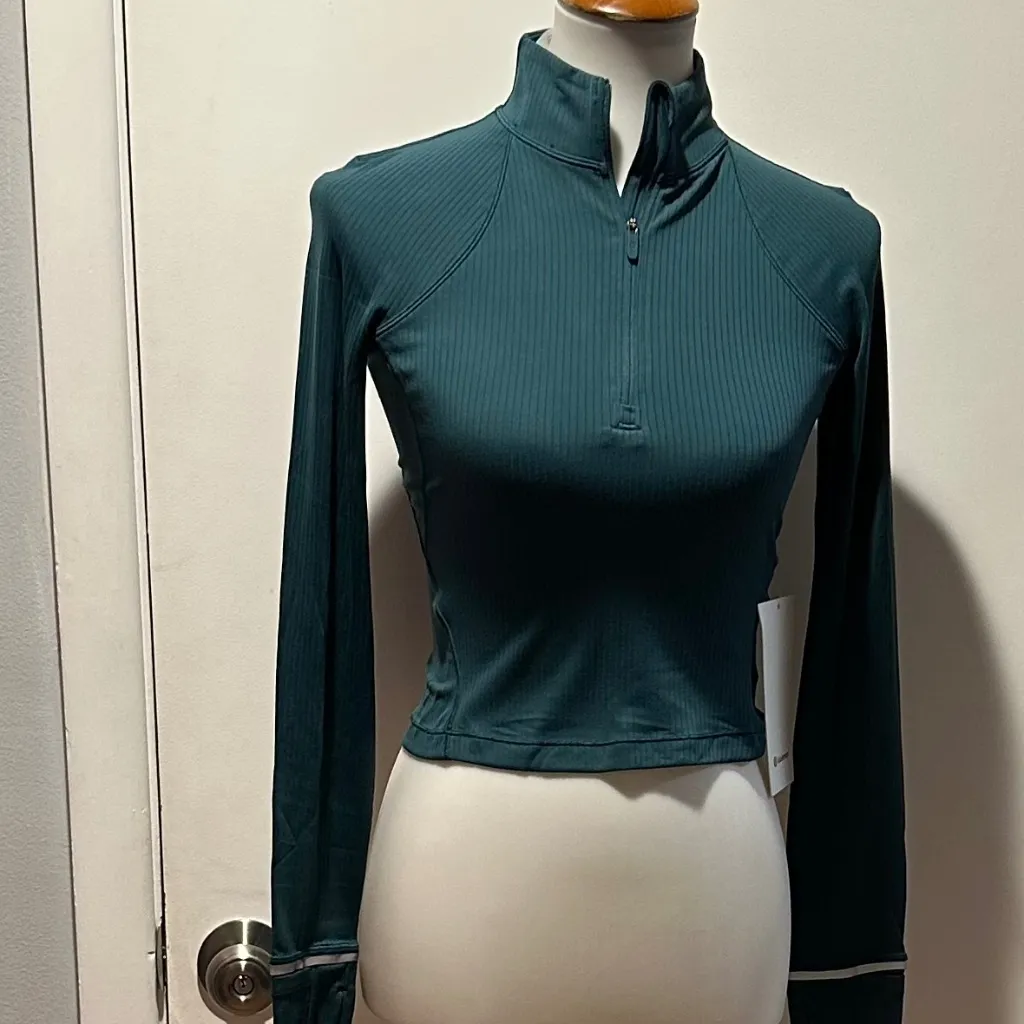 Lululemon  Its Rulu Run‎ Cropped Half Zip - Size 4. - Image 15