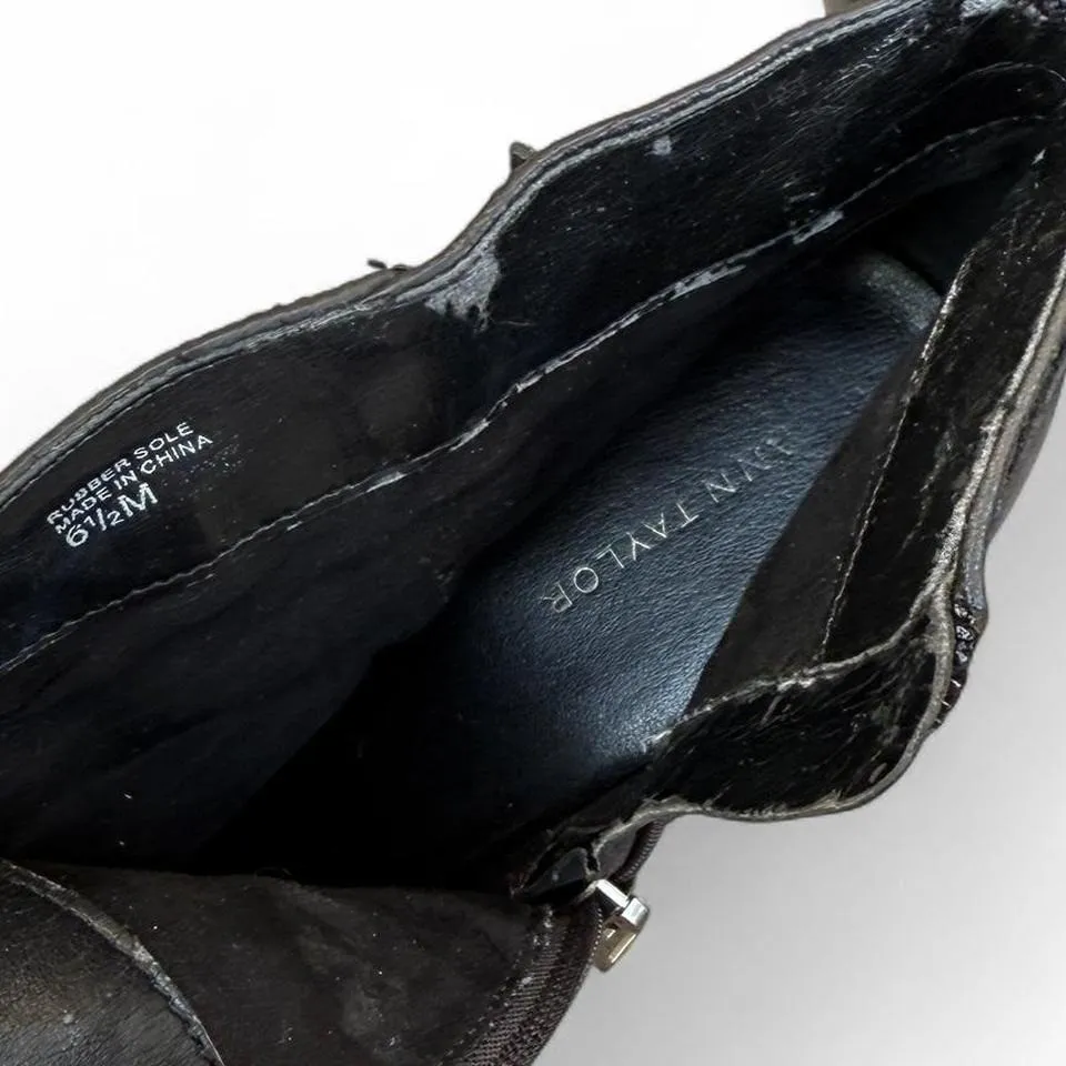 Ann Taylor - Women's Black Leather Ankle Boots - Size 6.5- Zip Heels - Image 4