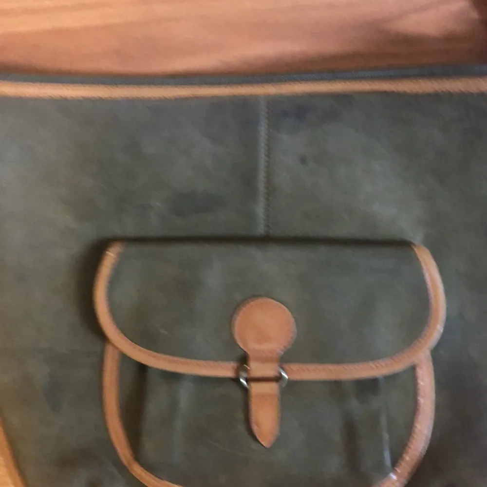 Leather satchel by penguino. Soft and comfortable - Image 2