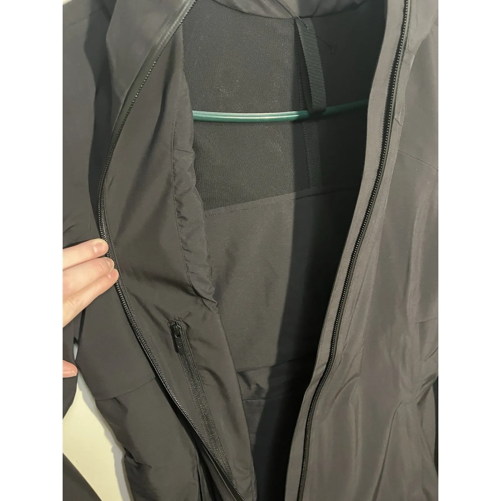 Lululemon Black Rain Rebel Jacket Long Hooded Waterproof Trench Coat Zip Up Sz 4 - Image 4