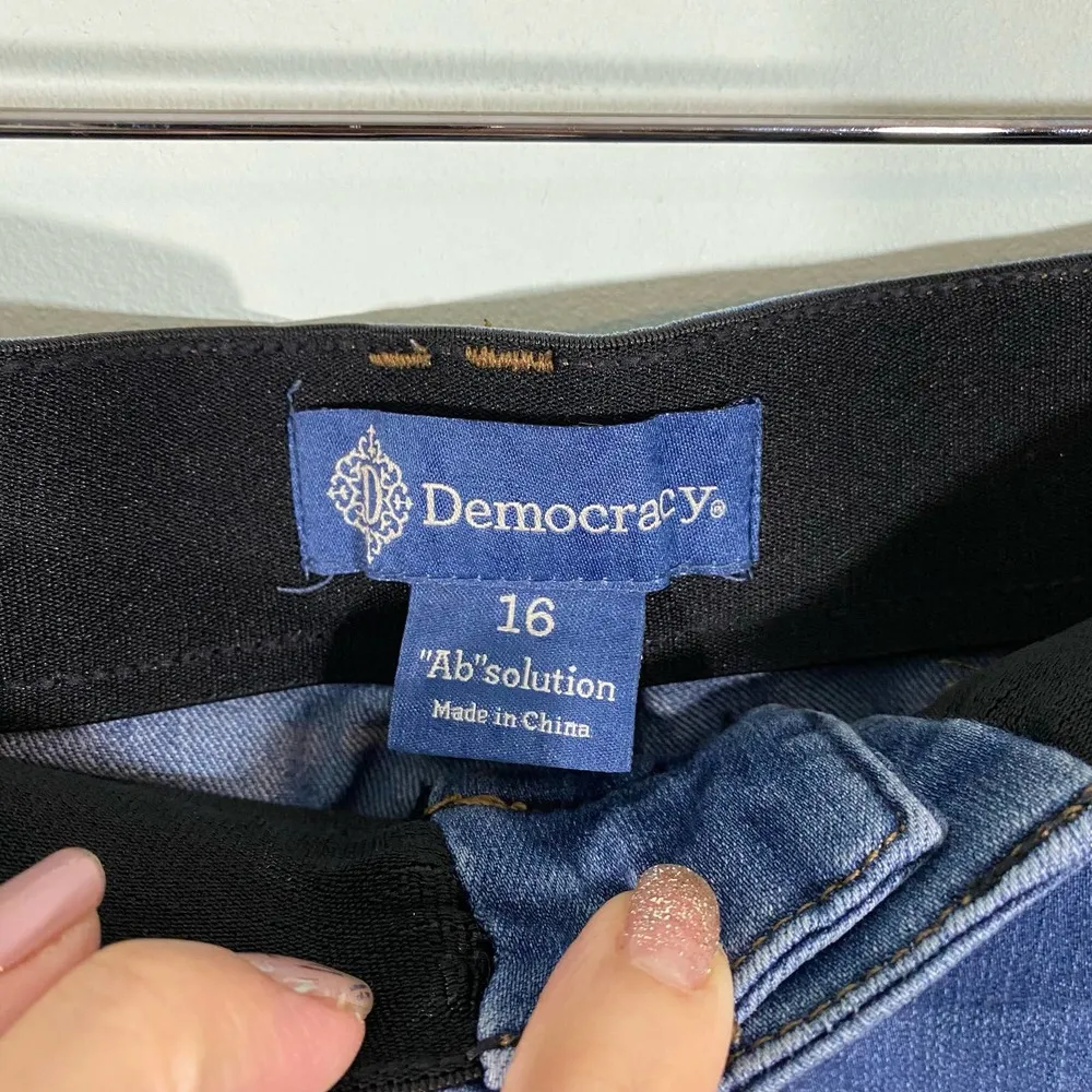 Democracy Women's Blue Medium Wash Ab-Solution Skinny Jeans Size 16 - Image 3