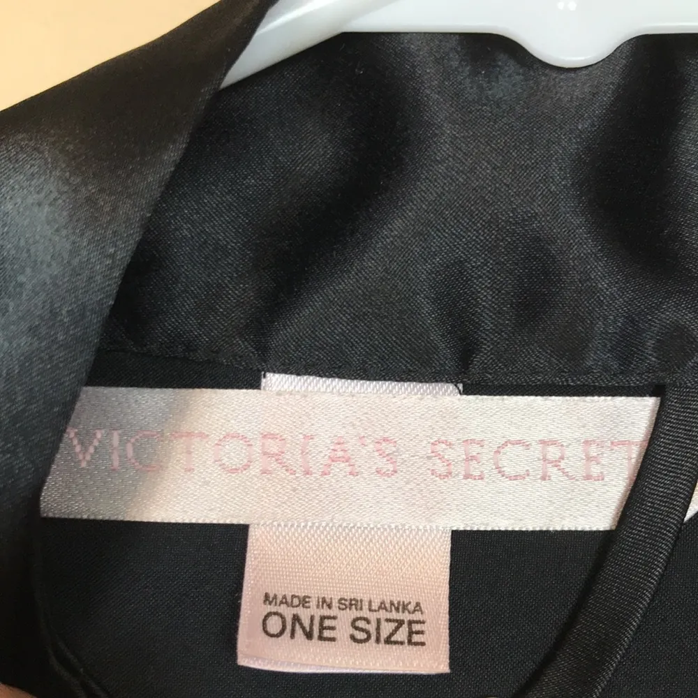 Victoria’s Secret Women’s Silky Black Intimate Kimono Sleep Lounge Robe One Size - Image 8