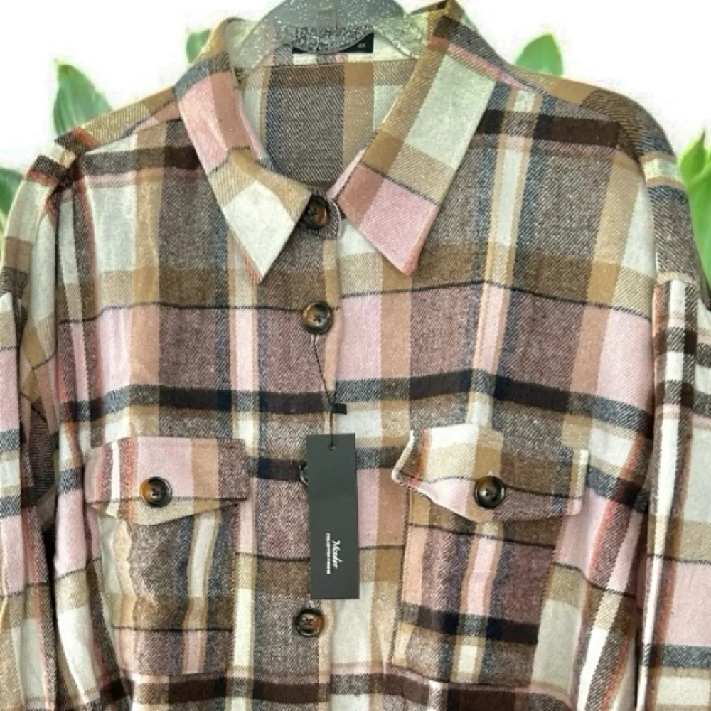 NWT!Plaid Women's Jacket - Image 3