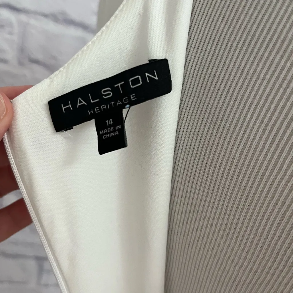 Halston Heritage Cape Sleeve high low Gown/dress semi formal white, ivory 14 - Image 9