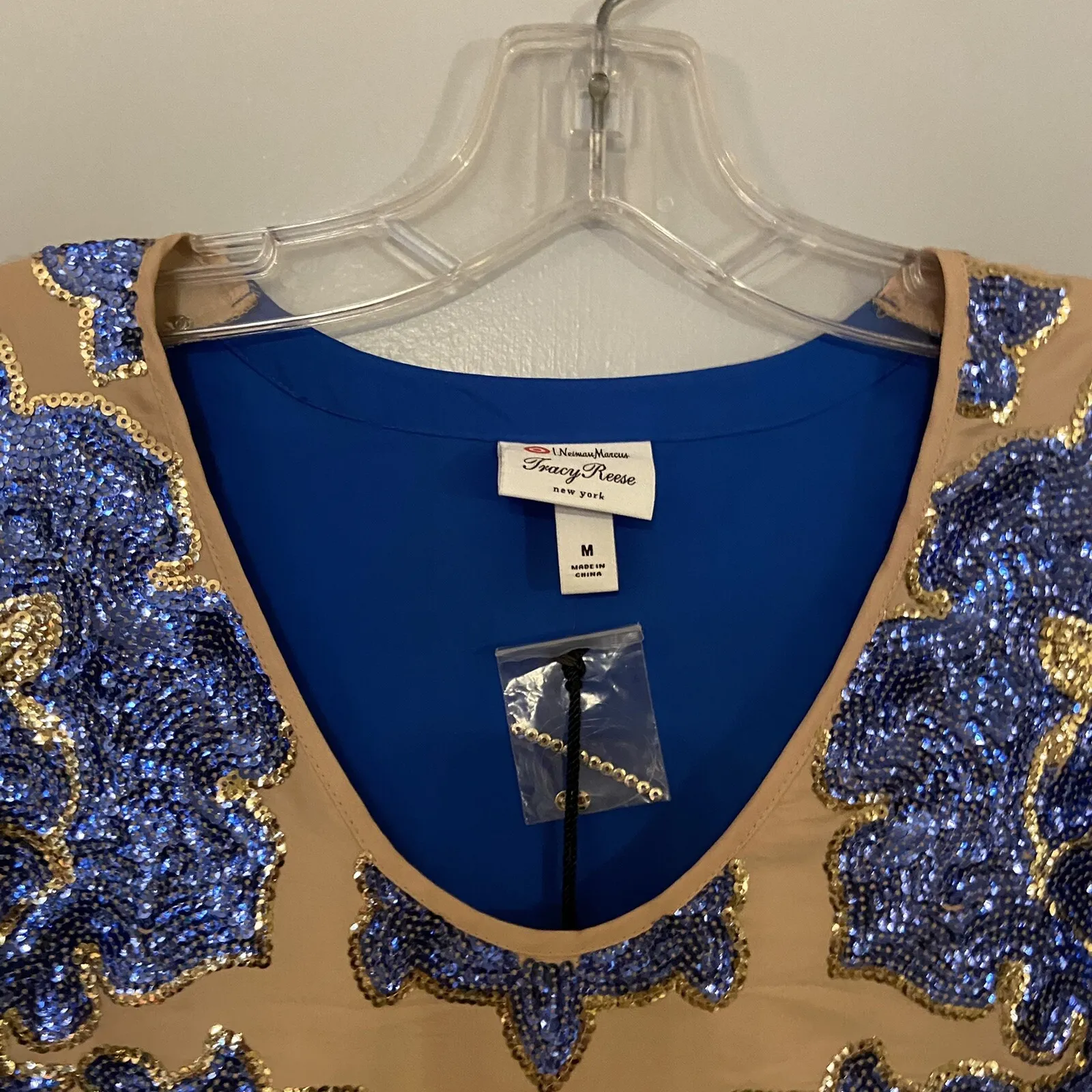 NWT Neiman Marcus Target Tracy Reese Blouse Tunic Size Medium Blue Tan Sequined - Image 2