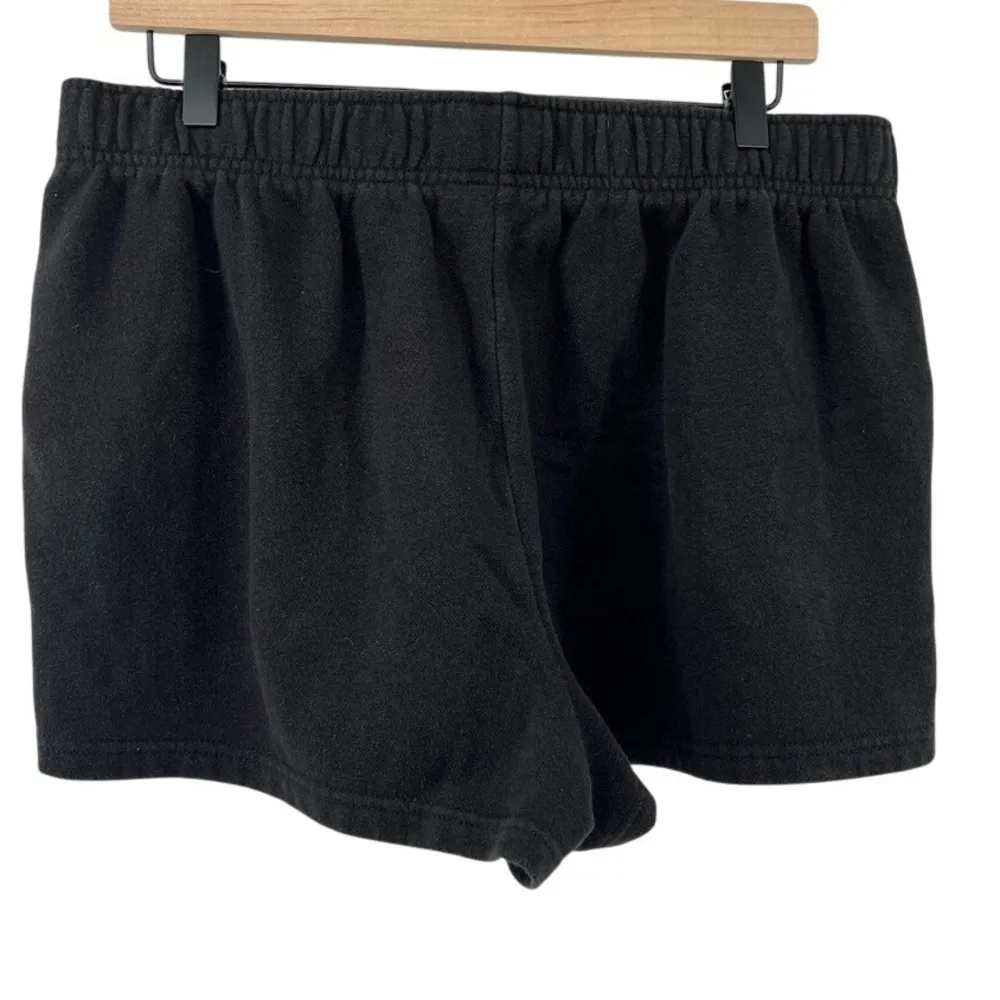 The North Face Women L Core Shorts Black Sweatpant Material Pockets Logo Casual - Image 4