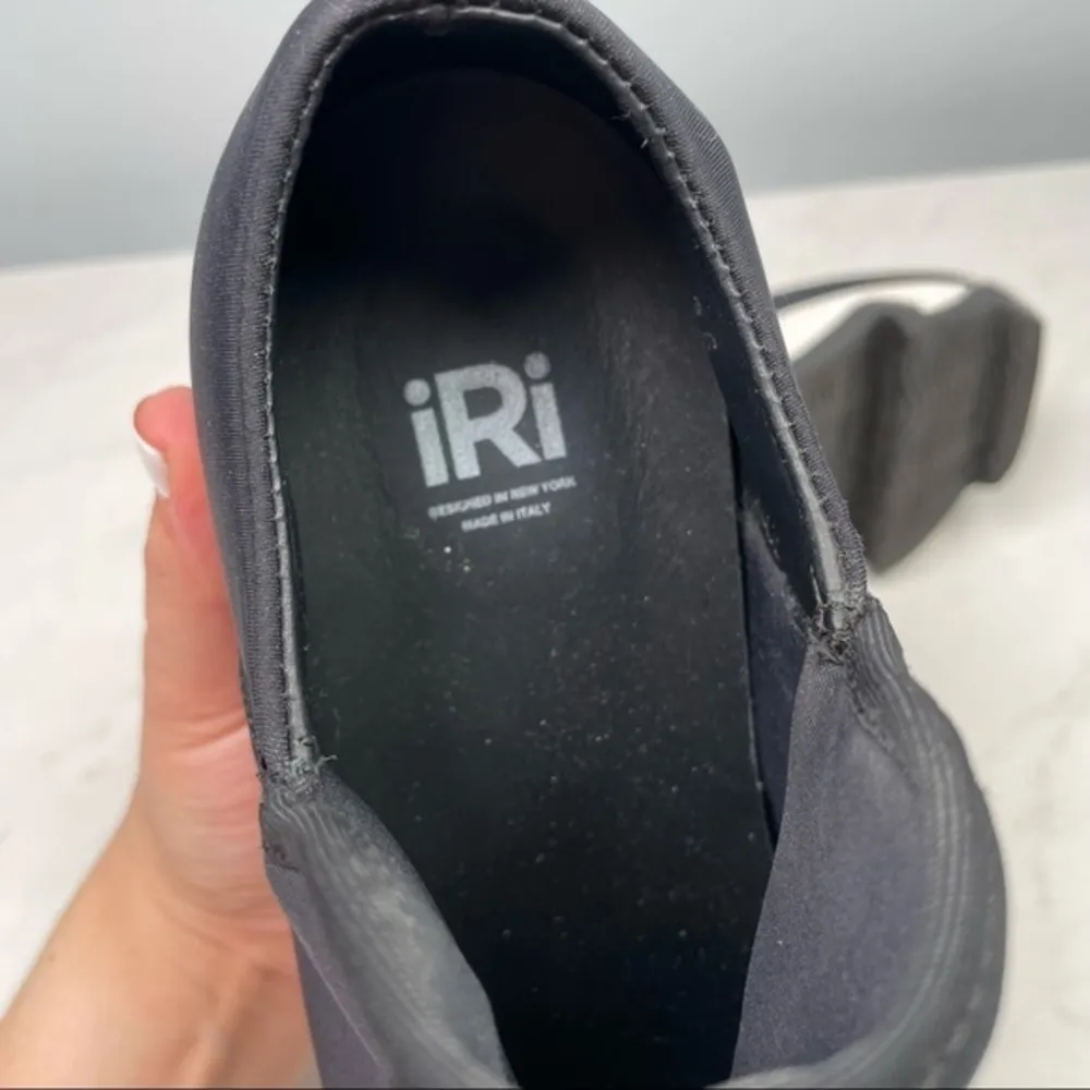 iRi‎ Navy Blue WES I Low Top Sneaker Size 6 - Image 4