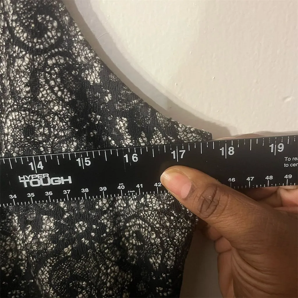 Banana Republic Petite Lace Black Fit-and-Flare Formal‎ Dress Size 12 - Image 8