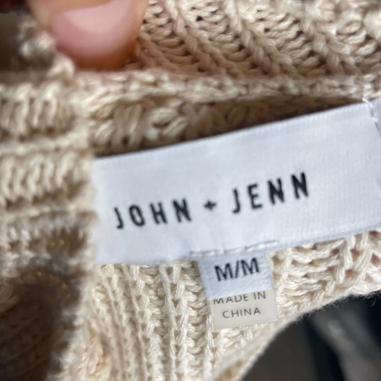 John and Jenn Cream Black Stripe Sleeveless Ribbed Knit Vest Sweater Size Medium - Image 3