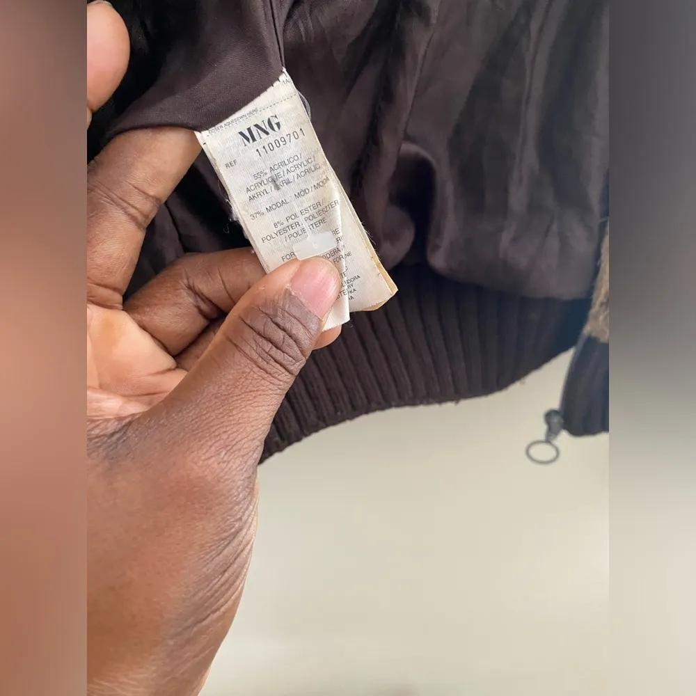 Mango (MNG) Cropped fur-effect bomber jacket - - Image 11