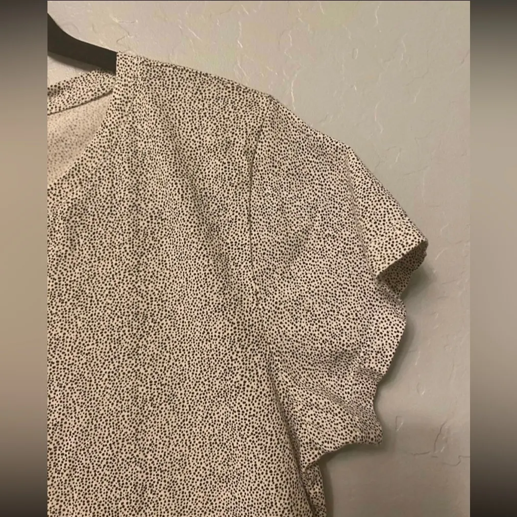 ⭐️H&M women’s black and white polka dot tops bundle size small - Image 12