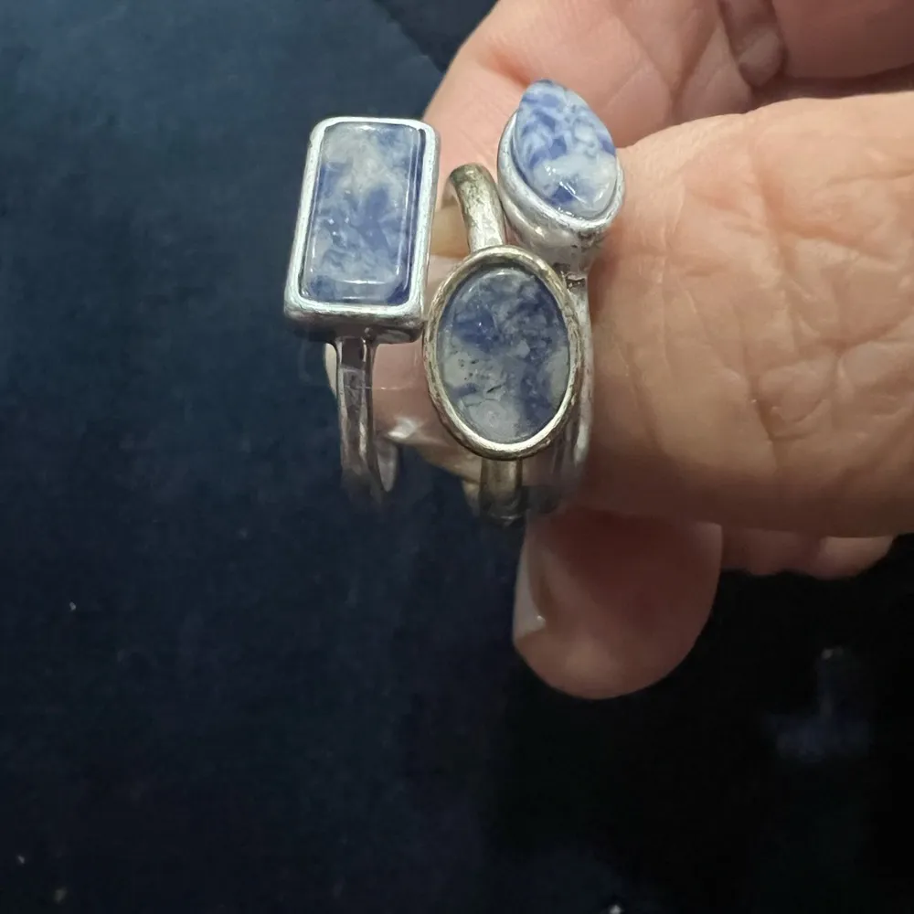 Silver toned 3 Ring Stackable Set Bluish Stone Blue - Image 5