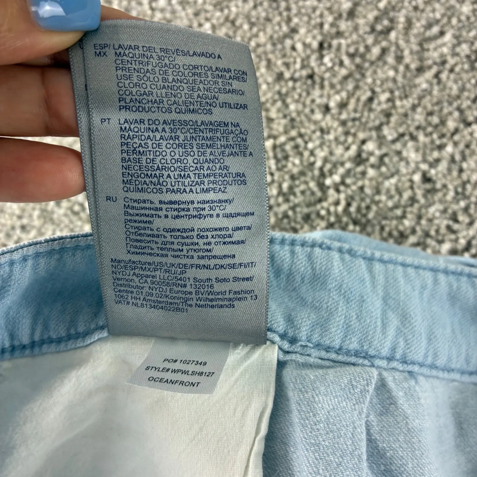 NWT NYDJ Women's Relaxed Denim Shorts Plus Size 28W Light Wash Pleated Front - Image 12