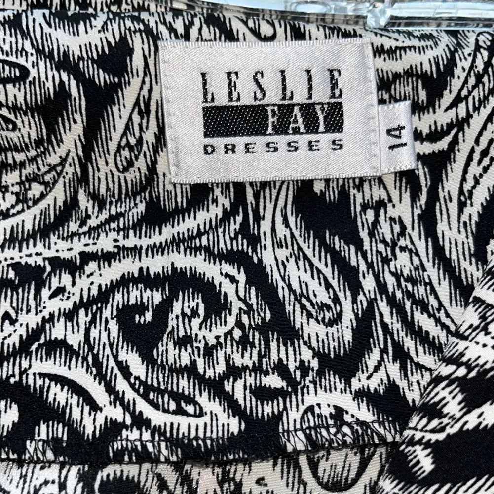 Vintage belted shirt dress paisley print Leslie Fay Monochrome Abstract Dress Black Size XL - Image 5