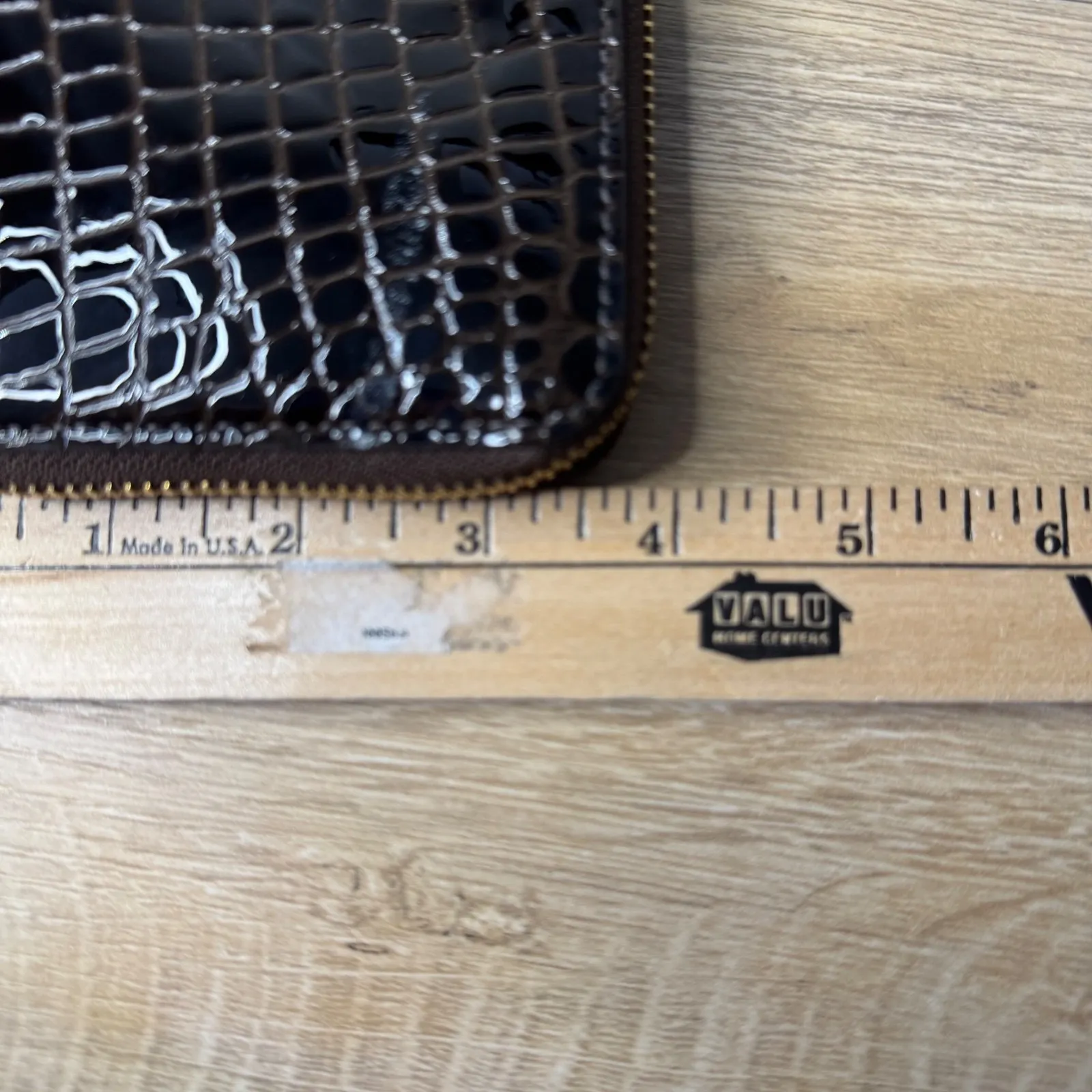 Cole Haan Wallet Black Brown Croc Embossed Patent Leather Zip Around Vintage - Image 7