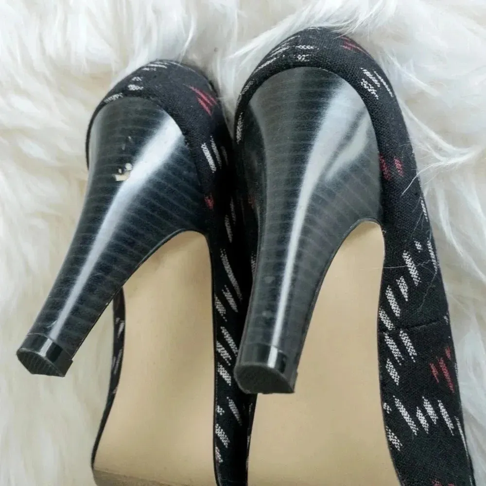 Madden Girl Black Ppep Toe Heels - Image 4