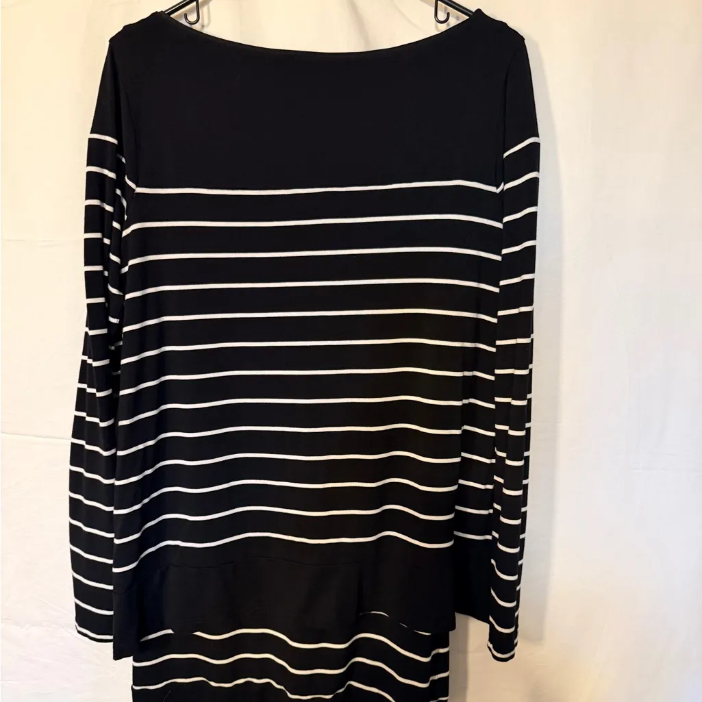 White House Black Market Black and White Striped Mini Dress - Image 3