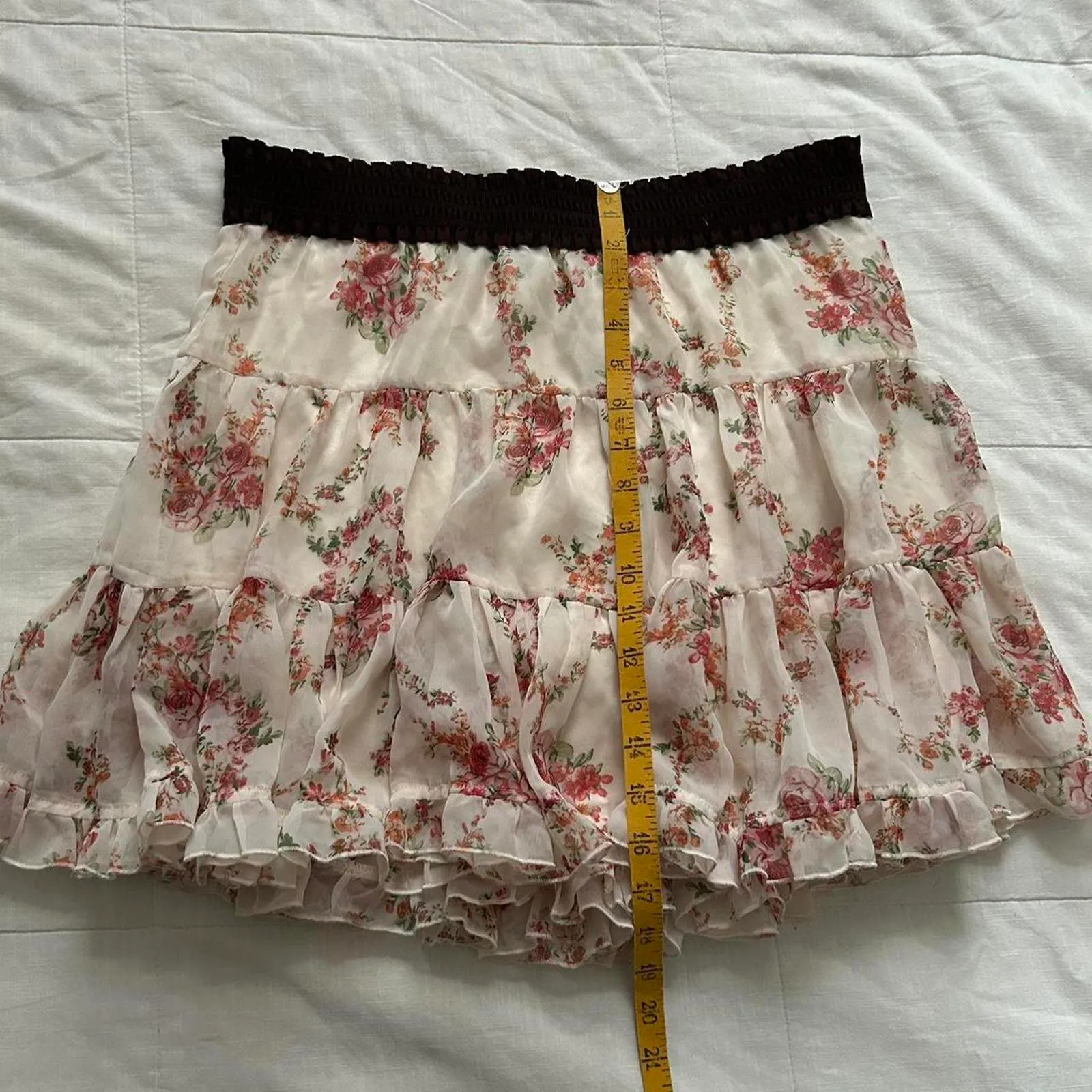 Olive Des Olive Japanese brand pale pink floral print mini ruffled skirt Size M - Image 8