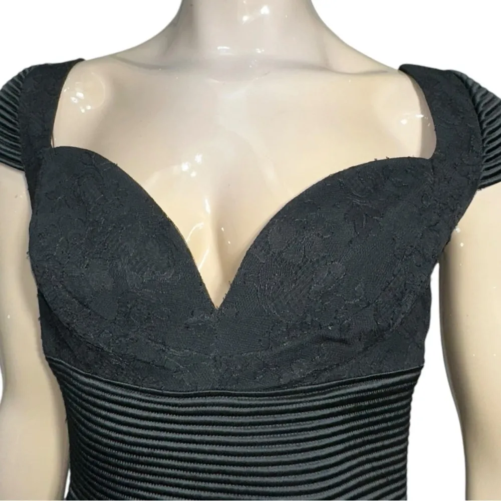 Badgley Mischka Women’s 6 Black Lace Bustier Top Rhinestone Button Back Dress - Image 6