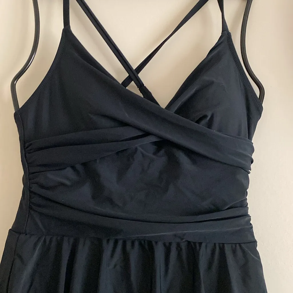 SHAPERIN Women 1pc Skirted Swimsuit Tummy Control Bathing Suit Swim Dress Medium - Image 3