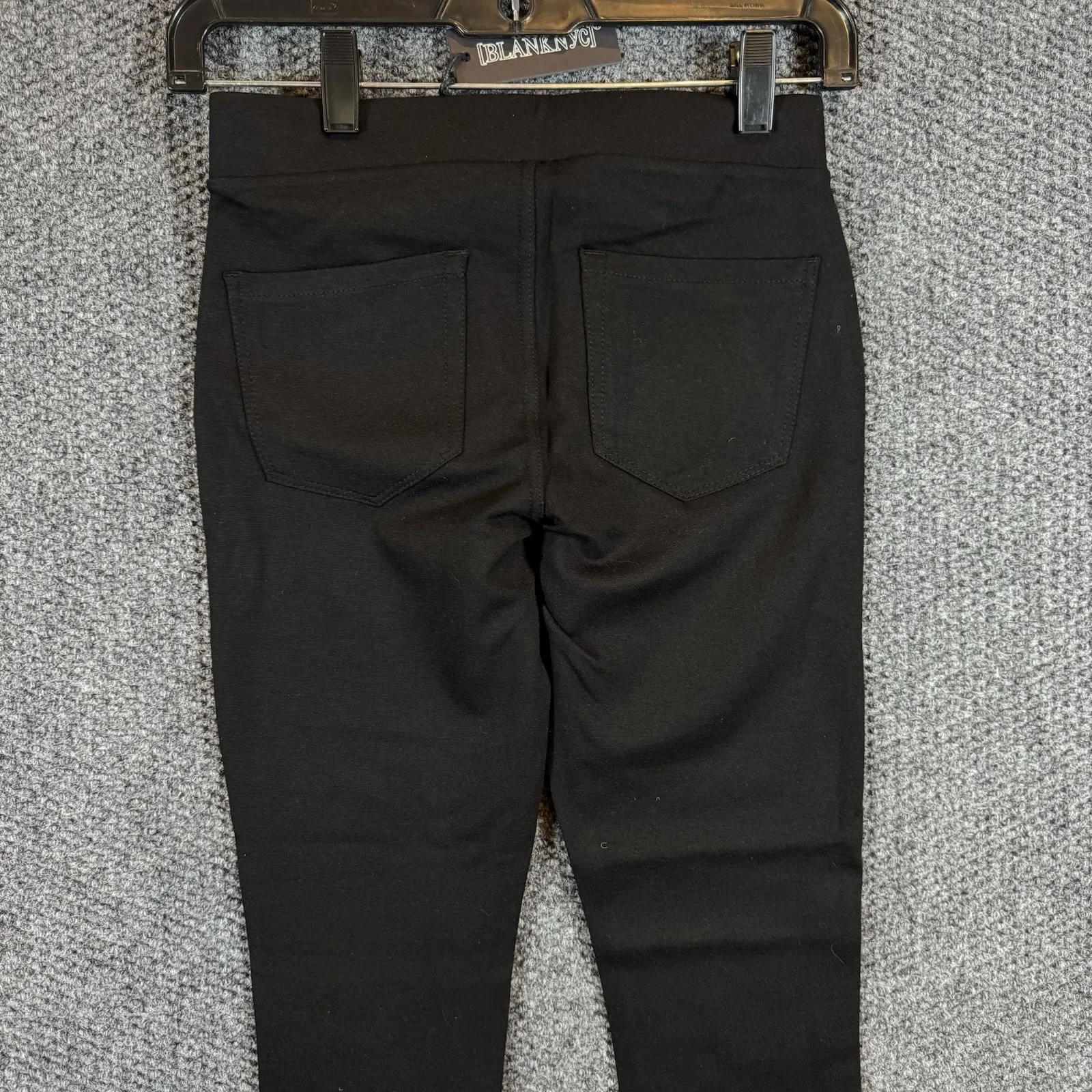 NWT BlankNYC Women's Black Skinny Pants Size 24 Stretch Mid Rise New - Image 4