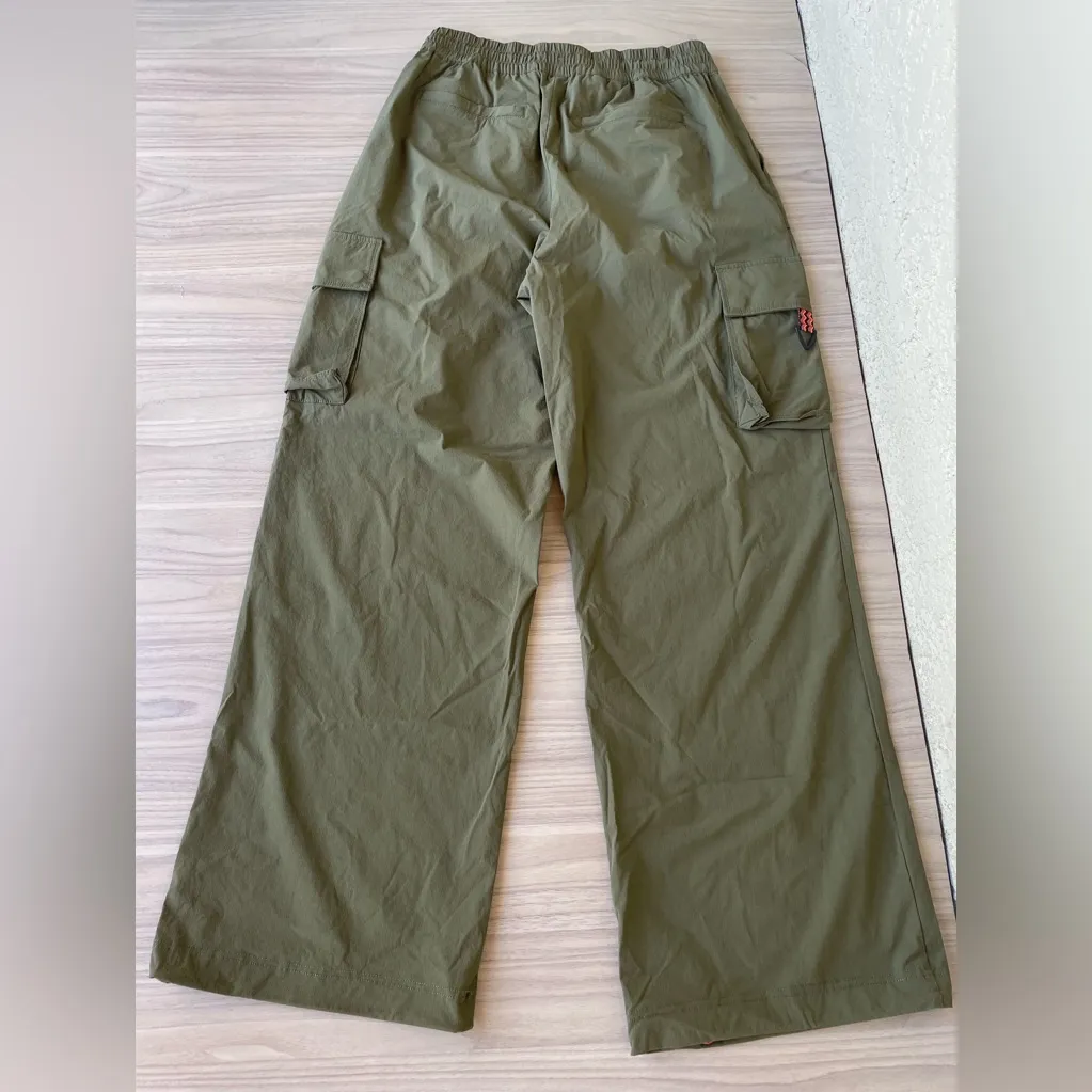 Fabletics Olive Wide Leg Cargo Pants - Image 3