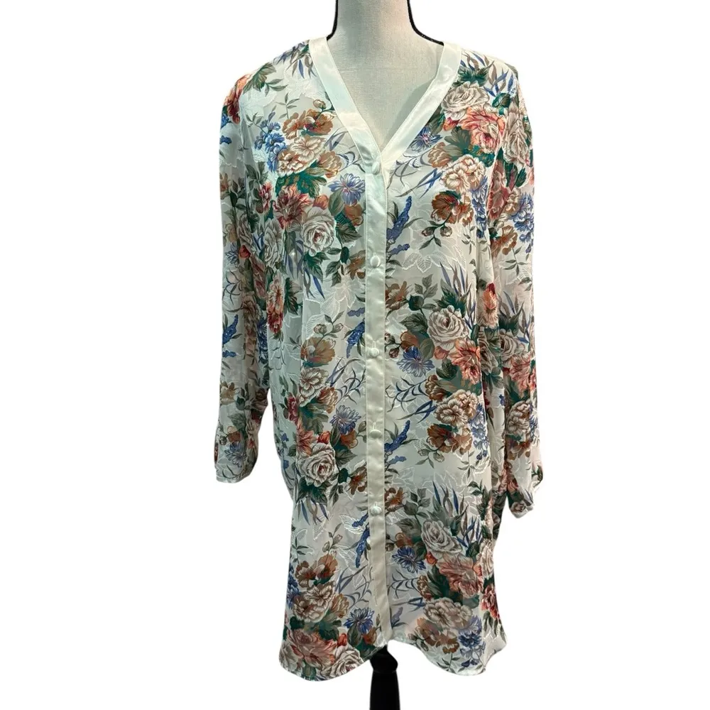 Victoria’s Secret Gold Label Floral Sheer sleep nightie button up sheer Blouse L - Image 3