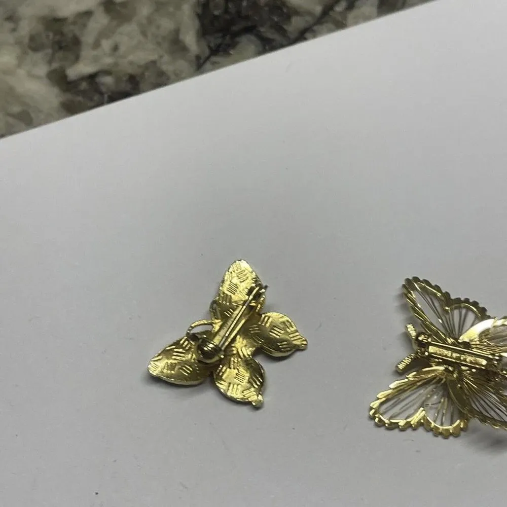 Lot Of 2 Small Costume Brooch Pins Gold Tone Butterflies Insects 1 Signed Monet - Image 5