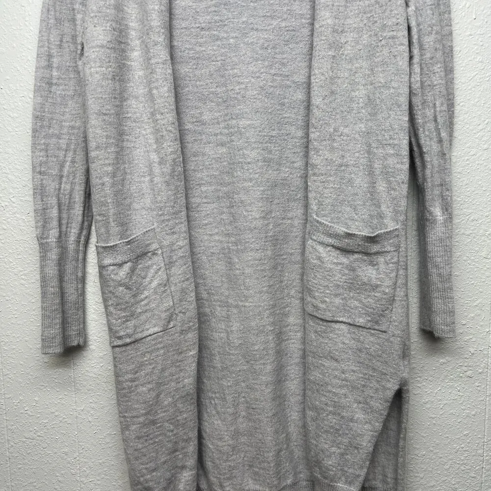 Tahari Cardigan Womens Small 100% Extra Fine Merino Wool Old Money Quiet Luxury - Image 4