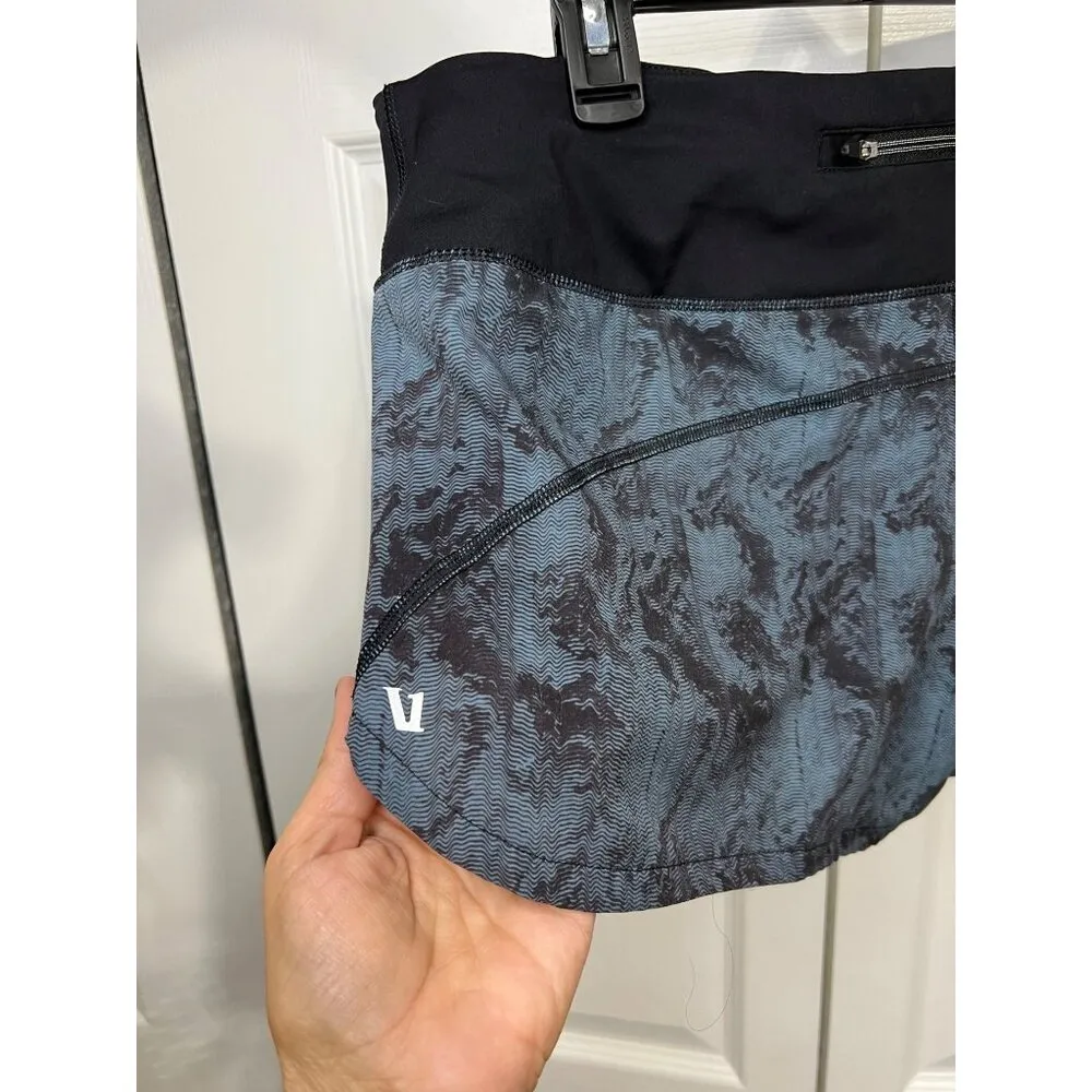 Vuori Womens Large Running Shorts With Black Waistband & Blue Marble Print - Image 3